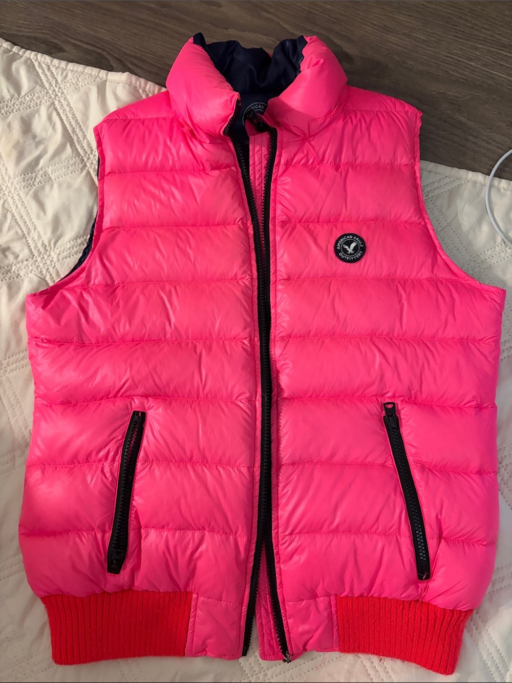 American Eagle Pink Puffer Vest - Sleeveless Winter Large